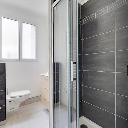 4 120m2 - Vue Tour Eiffel A Saint-germain Apartment