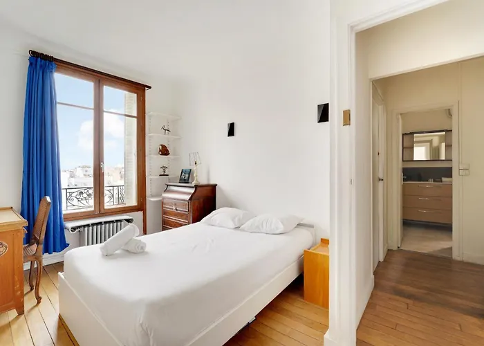 4 120m2 - Vue Tour Eiffel A Saint-germain Appartamento